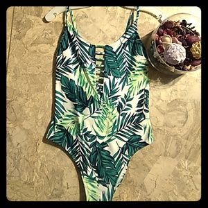 One piece swimsuit NWOT